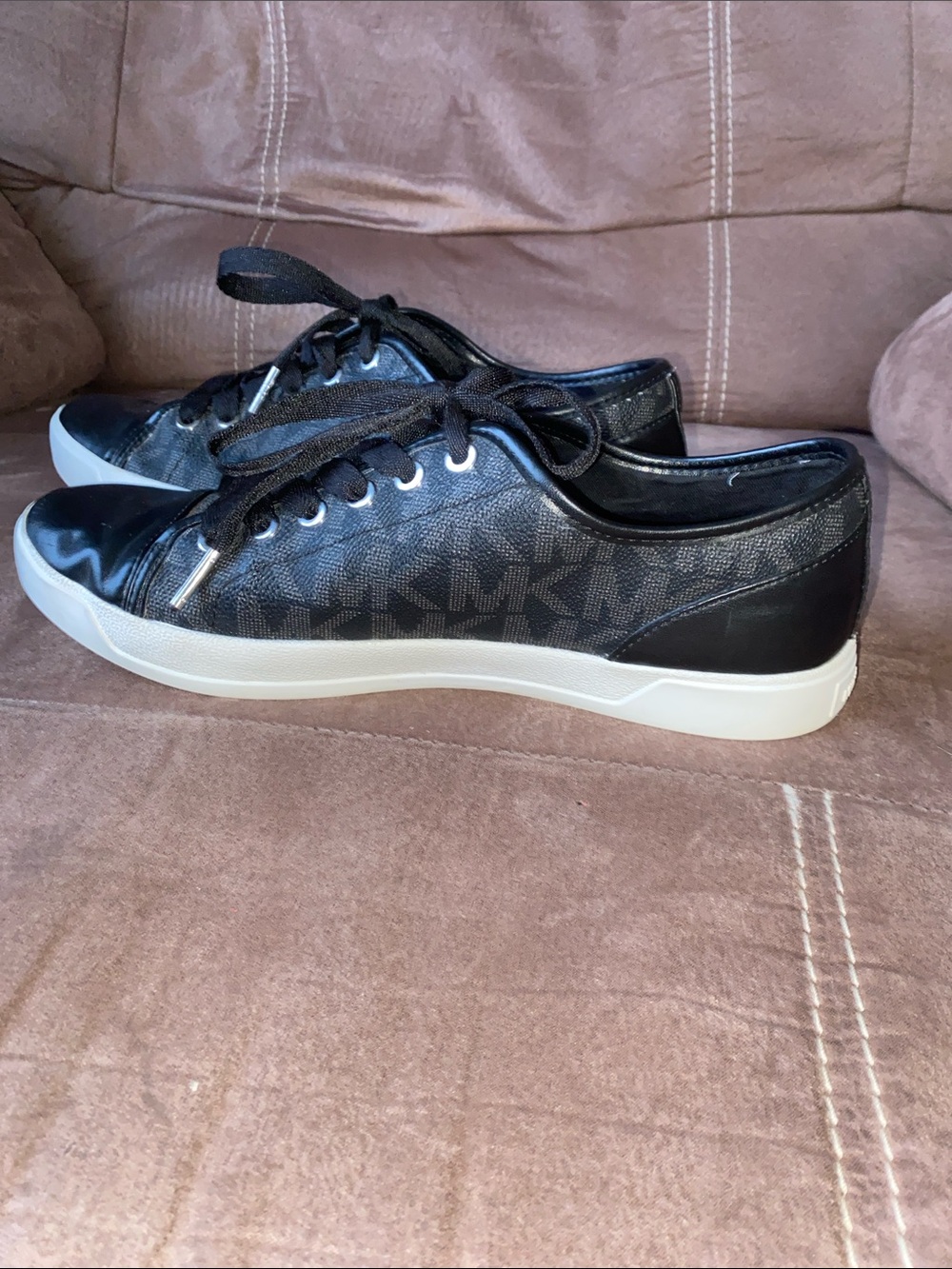 Michael Kors Black Low-Top MK Logo Sneakers - Picture 3 of 12